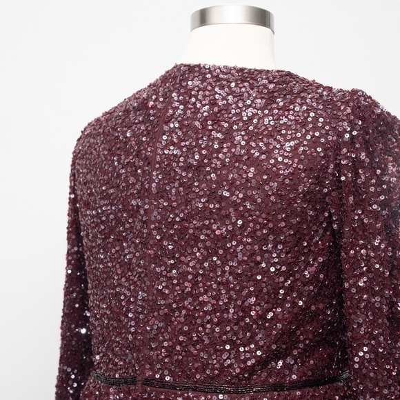 Mac Duggal. Puff Shoulder Sequined Surplice Gown. - Picture 14 of 16